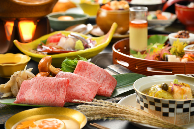 「松月」（メイン：福島牛すき焼き）19,250円～　特典：酒（お銚子）お一人様1本付※ソフトドリンクへの変更も可